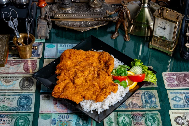 XXL rántott szelet 1 XXL rántott szelet